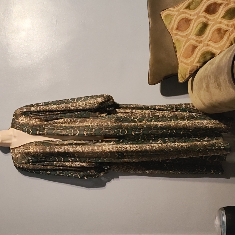 Adrienne women's large green,tan and black reptile print duster